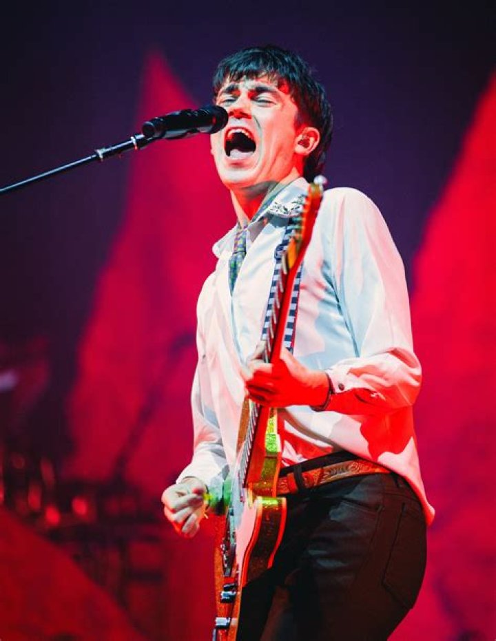 Declan Mckenna from UK | Popnable