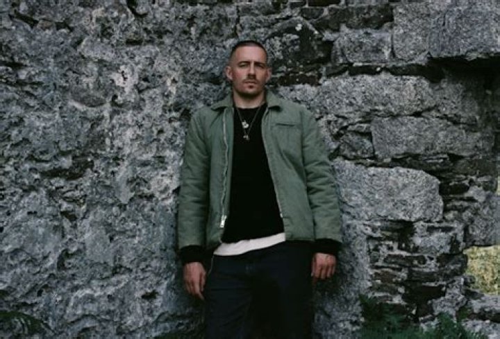 Dermot Kennedy from Italy | Popnable