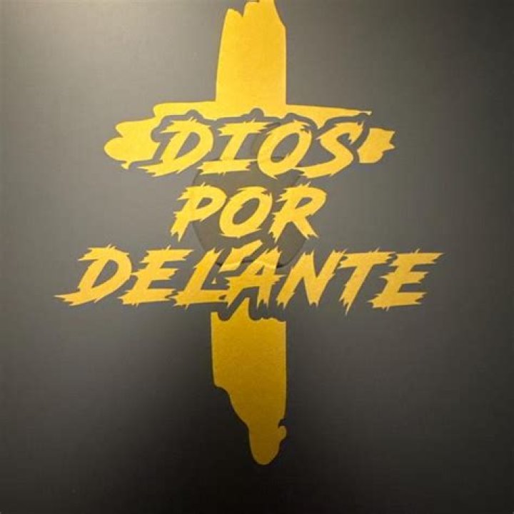 Dios Por Delante 