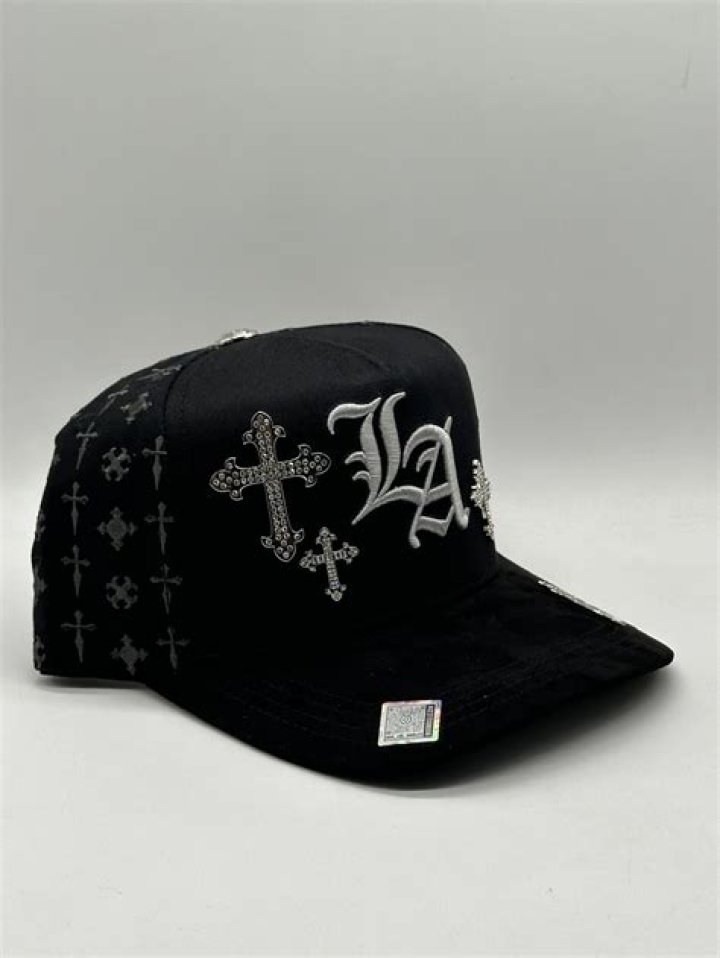 El De La Gorra 27 by Lenin Ramirez from Mexico