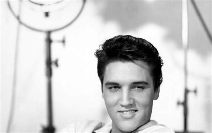 Elvis Presley's Biography And Facts'