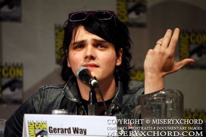 Gerard Way Net Worth - How Much Does Gerard Way Make?