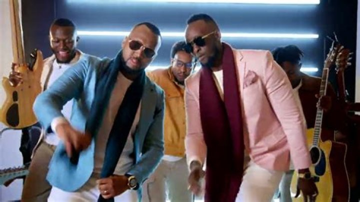 Hot 100 Songs - Daily Music Chart from Dominican Republic (03/04/20...