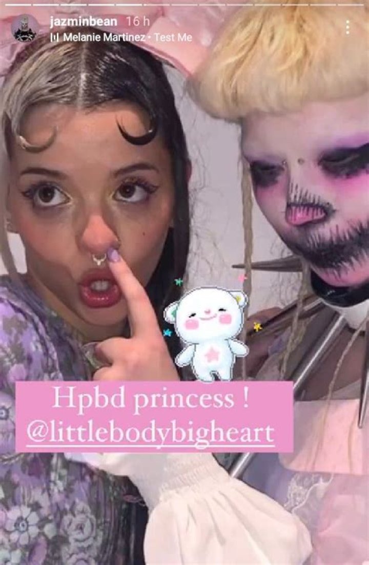 Jazmin Bean Net Worth - How Much Does Jazmin Bean Make?