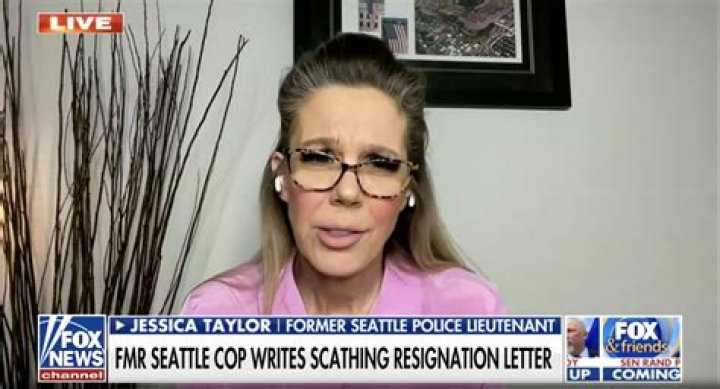 Jessica Hitte from USA | Popnable