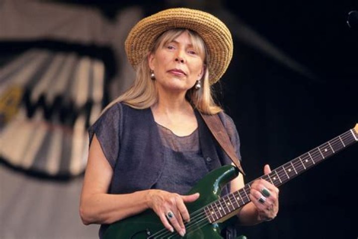 Joni Mitchell Net Worth - How Much Does Joni Mitchell Make?
