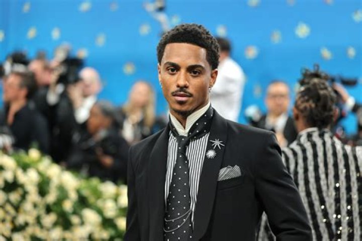 Kevin Powers Net Worth - How Much Does Kevin Powers Make?