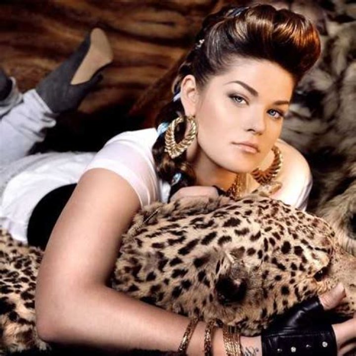 Kitty Kat Net Worth - How Much Does Kitty Kat Make?