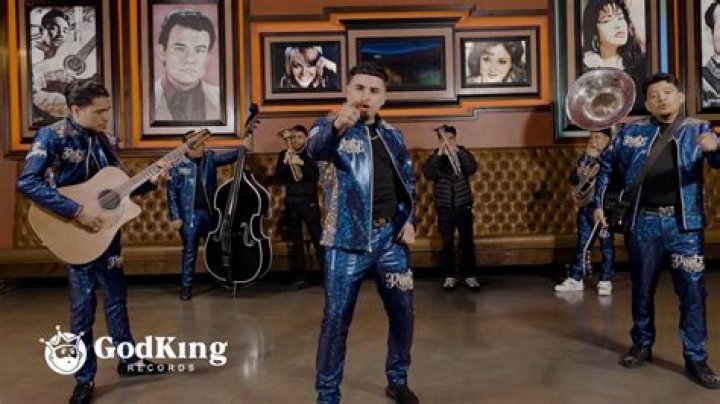 Los De Porte Fino from Mexico