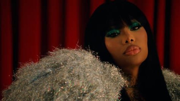 Lyrics & Translations of All Pride Aside With Summer Walker by Shelley Fka Dram