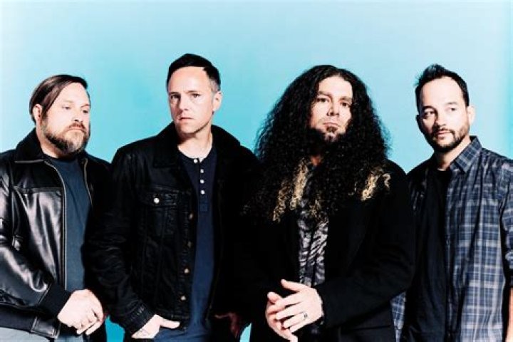 Lyrics & Translations of An Unheavenly Christmas Carol by Coheed And Cambria