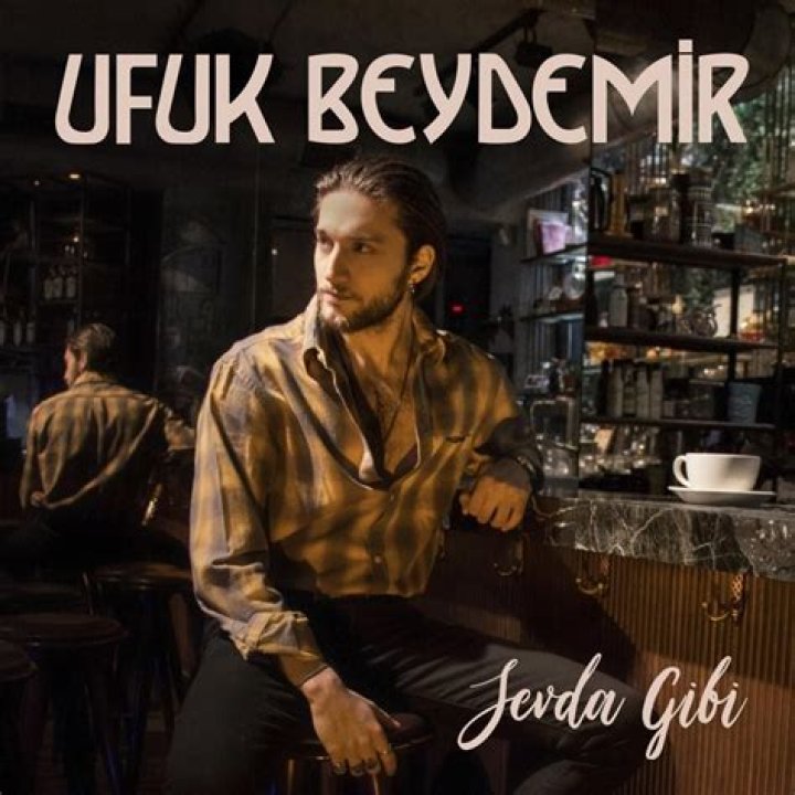 Lyrics & Translations of Ay Tenli Kadin by Taladro & Ufuk Beydemir