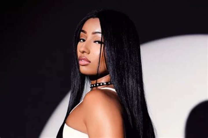 Lyrics & Translations of Back In The Booth by Rubi Rose