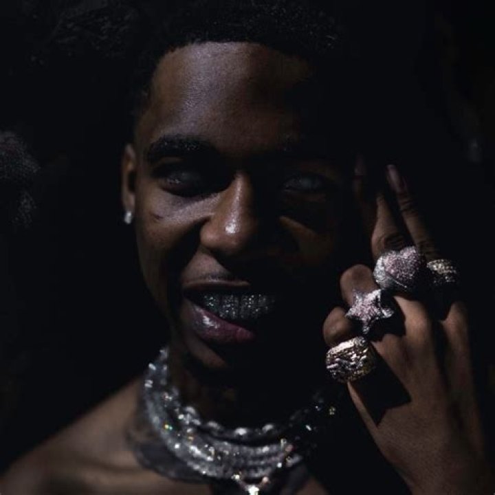 Lyrics & Translations of Case Closed by Young Dolph & Key Glock