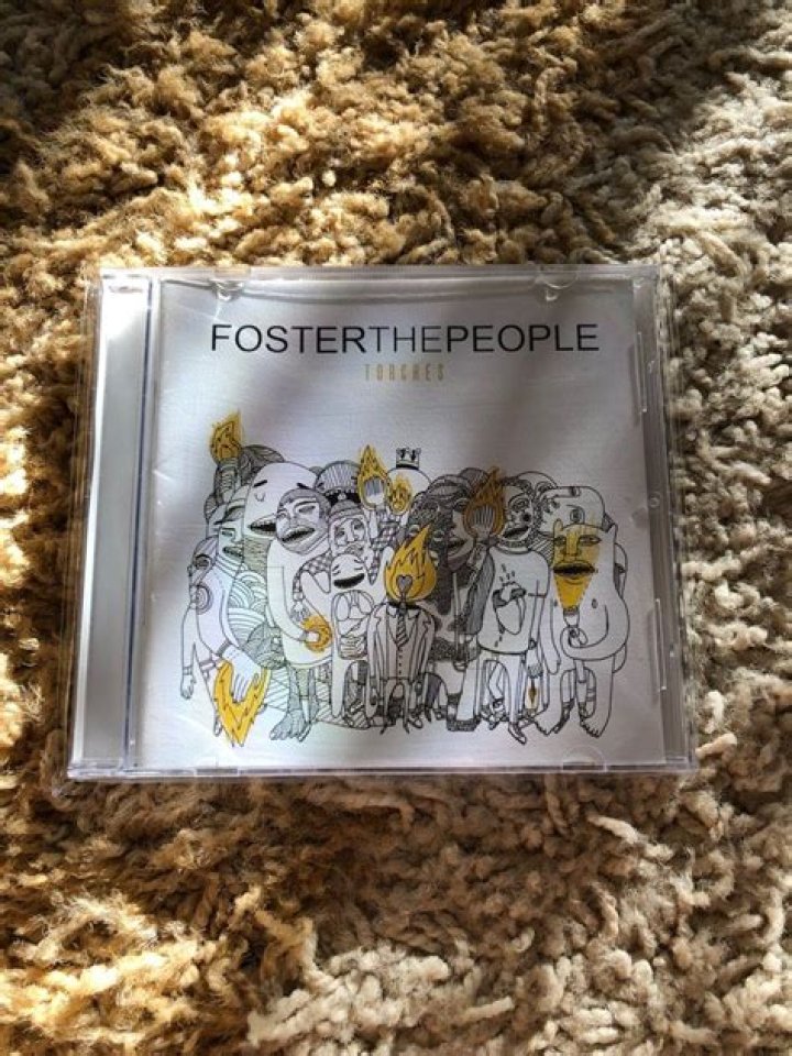 Lyrics & Translations of Chin Music For The Unsuspecting Hero by Foster The People