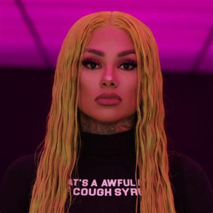 Lyrics & Translations of Confleis by Snow Tha Product