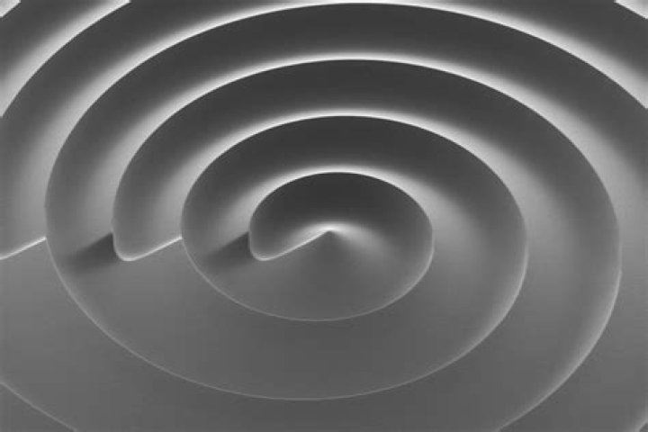 Lyrics & Translations of Dirty Bombs by Grayscale