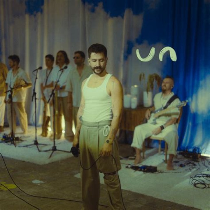 Lyrics & Translations of El Gordo by David Santos