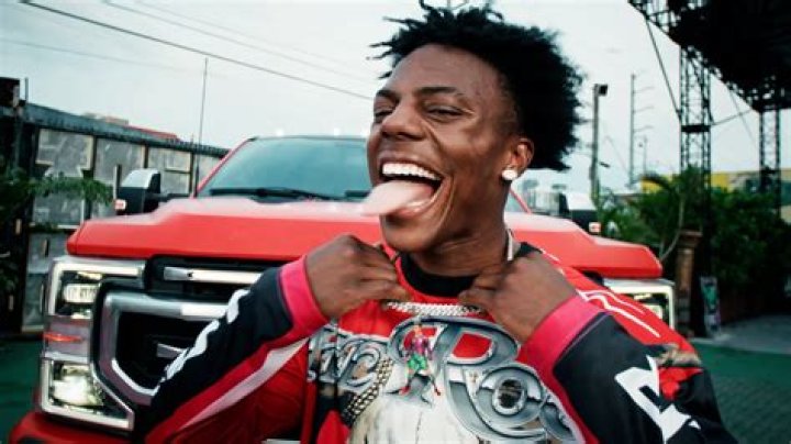 Lyrics & Translations of Fire Truck by Ola Runt