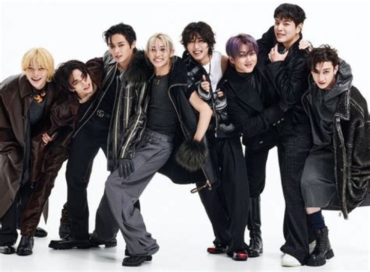 Lyrics & Translations of Glocks by Jitta Ot8