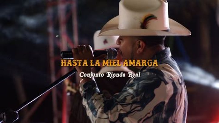 Lyrics & Translations of Hasta La Miel Amarga by Roberto Tapia