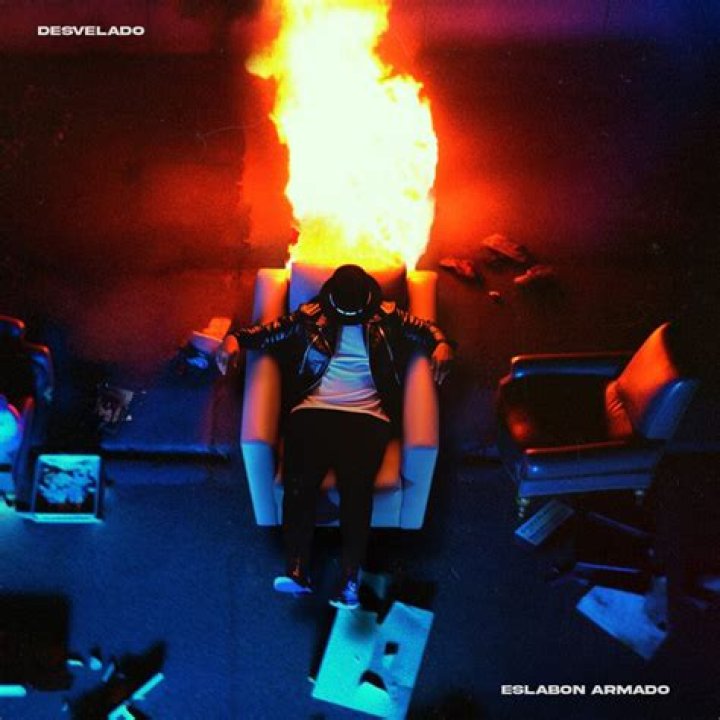 Lyrics & Translations of La Diabla by Eslabon Armado