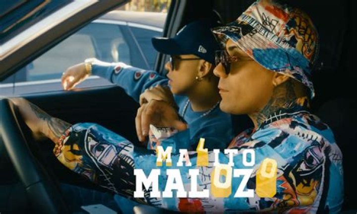 Lyrics & Translations of La Uni by Malito Malozo