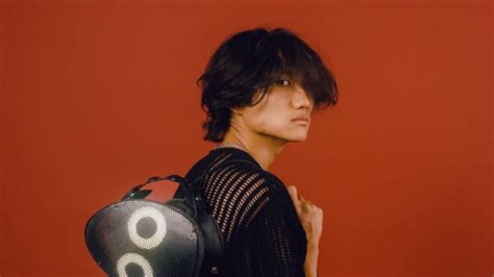 Lyrics & Translations of Loafers by Boywithuke