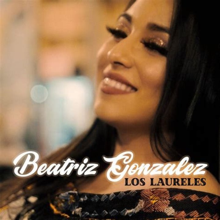 Lyrics & Translations of Los Laureles by Beatriz Gonzalez
