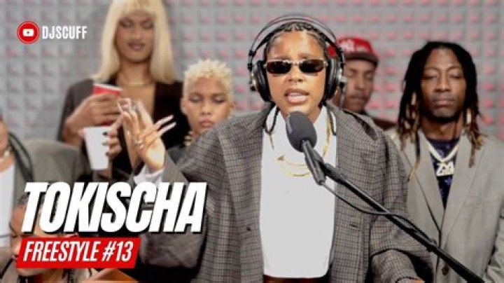 Lyrics & Translations of Mala by Nino Freestyle & Tokischa