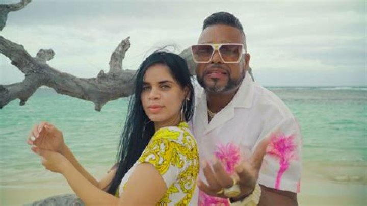 Lyrics & Translations of Nina Coqueta by Luis Miguel Del Amargue