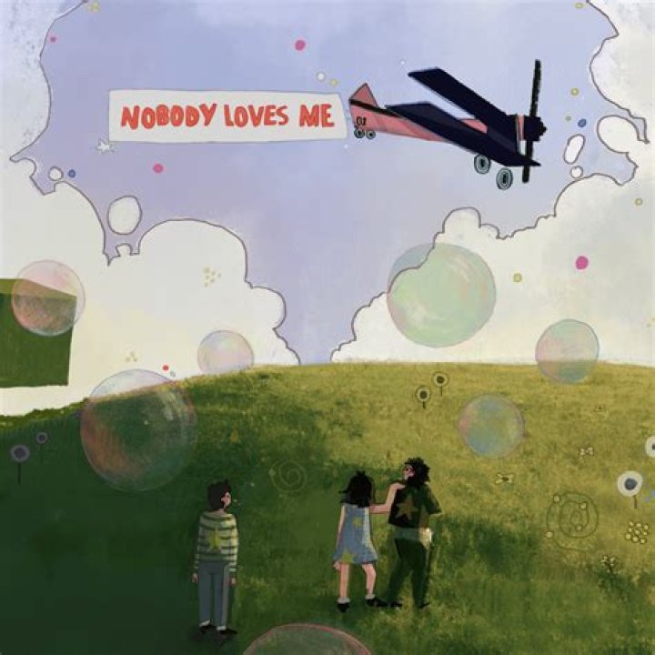 Lyrics & Translations of Nobody Loves Me by Mxmtoon