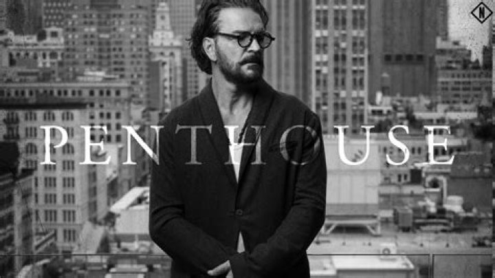 Lyrics & Translations of Penthouse by Ricardo Arjona