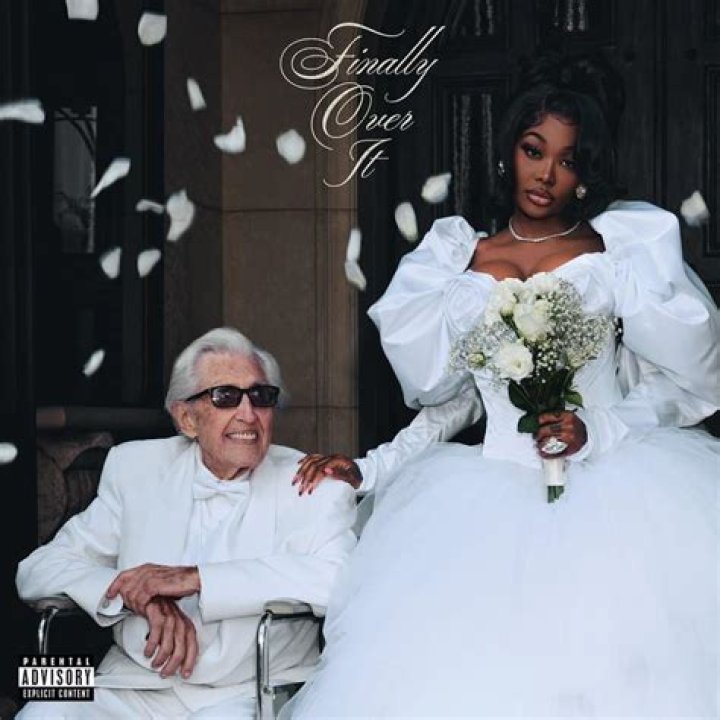 Lyrics & Translations of White Tee by Summer Walker