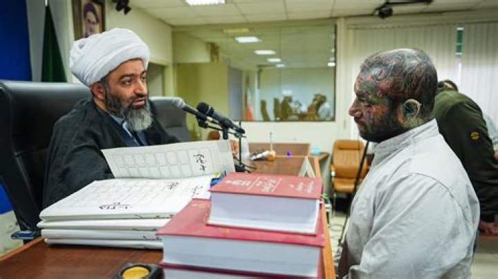 Mahe Kamel by Amir Tataloo from Iran