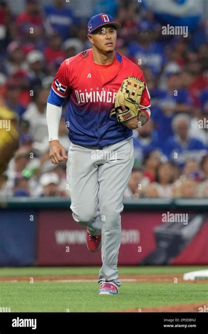 Manny Jhovanny from Dominican Republic