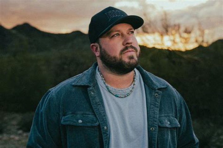 Mitchell Tenpenny's Chart Achievements | Popnable