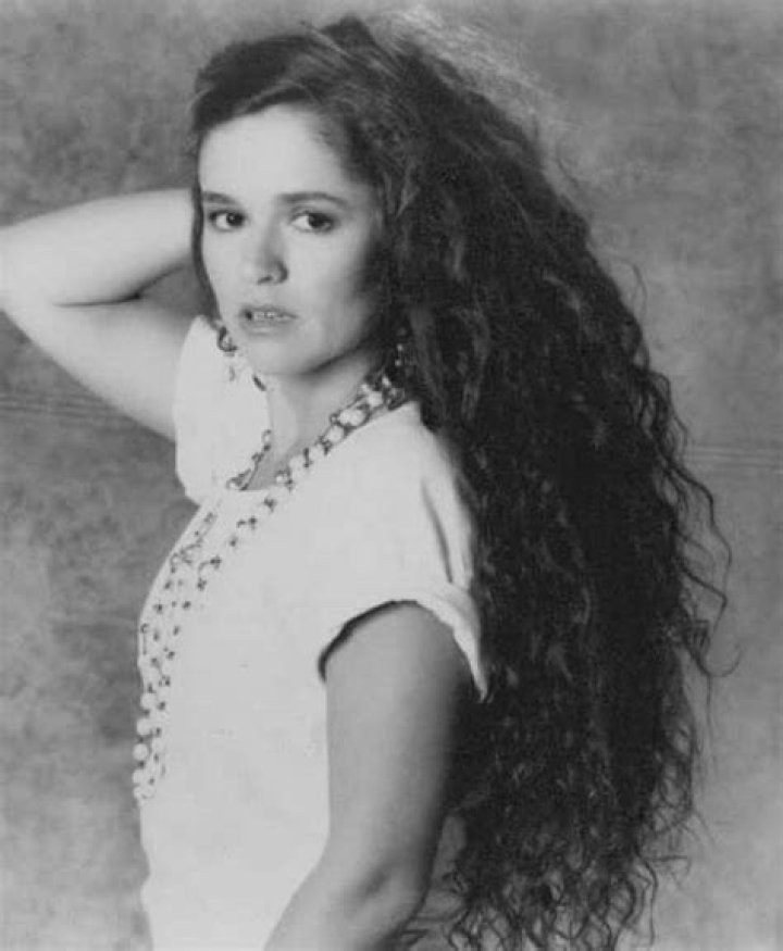 Nicolette Larson Net Worth - How Much Does Nicolette Larson Make?