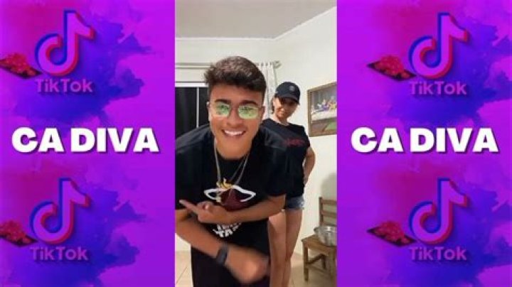 O Papai Ta Bonitão Nois Tamo Naquele Pique, Vou Pagar Combão 