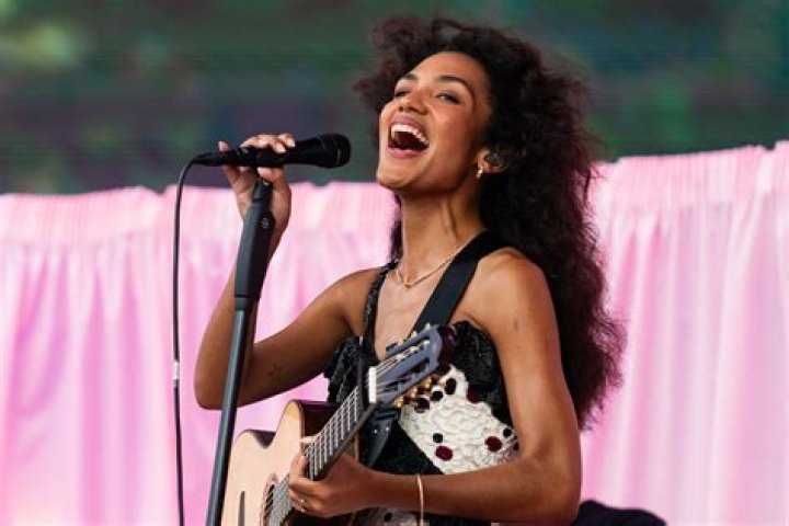 Olivia Dean's Biography And Facts'