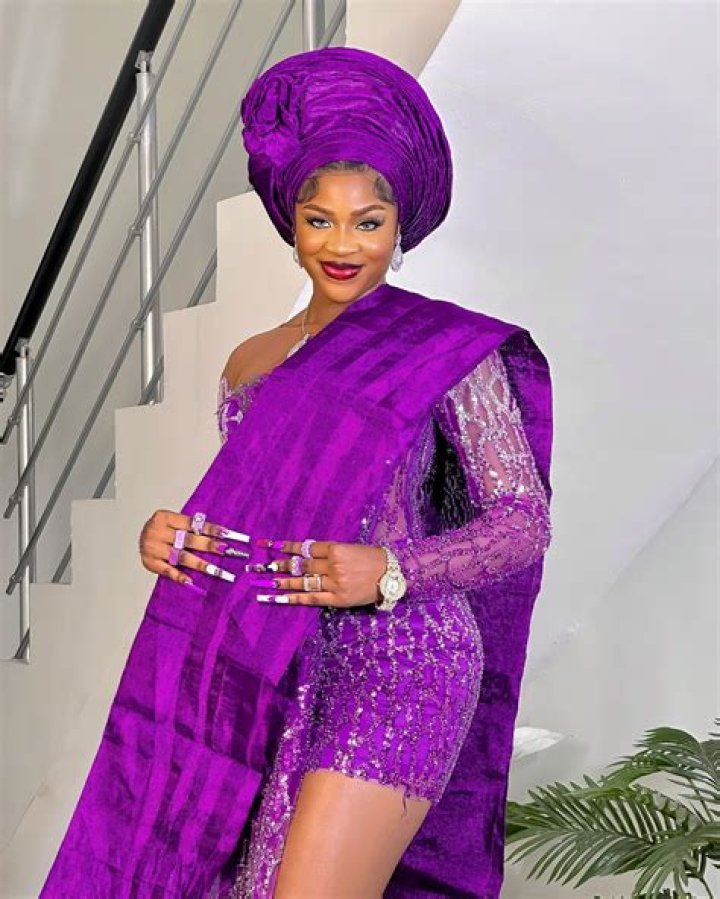 Queen Naija's Biography And Facts'