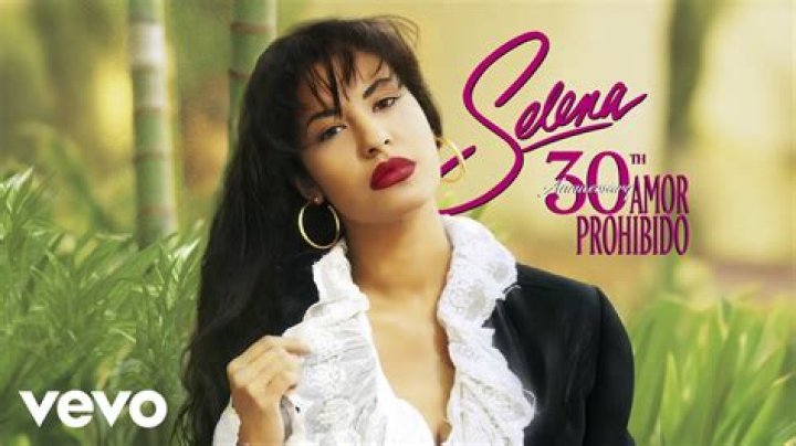 Selena Techno Cumbia Music Video
