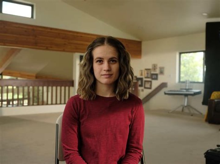 Shari Net Worth - How Much Does Shari Make?