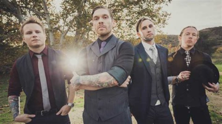 Shinedown Net Worth - How Much Does Shinedown Make?