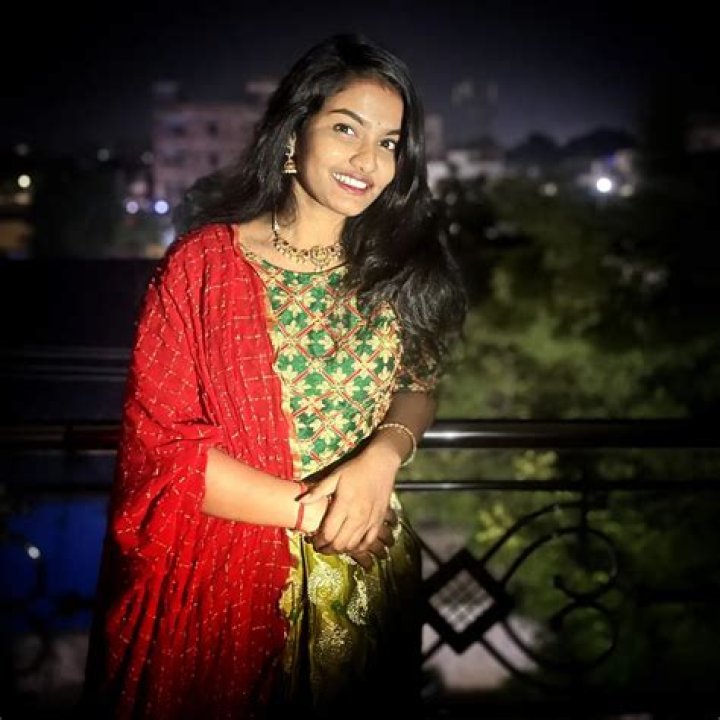 Srinidhi Venkatesh's Biography And Facts'