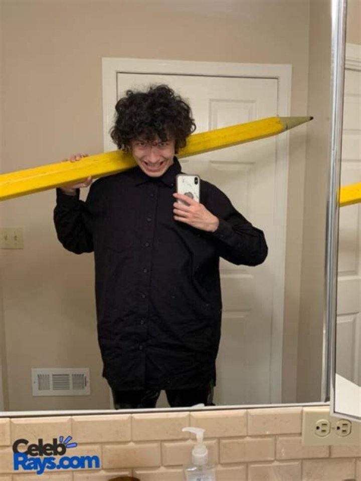 Sub Urban Net Worth - How Much Does Sub Urban Make?