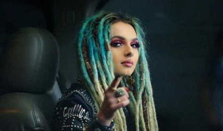 Zhavia Ward from USA | Popnable